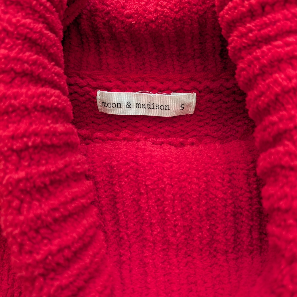 Moon & Madison Red Women's Sweater